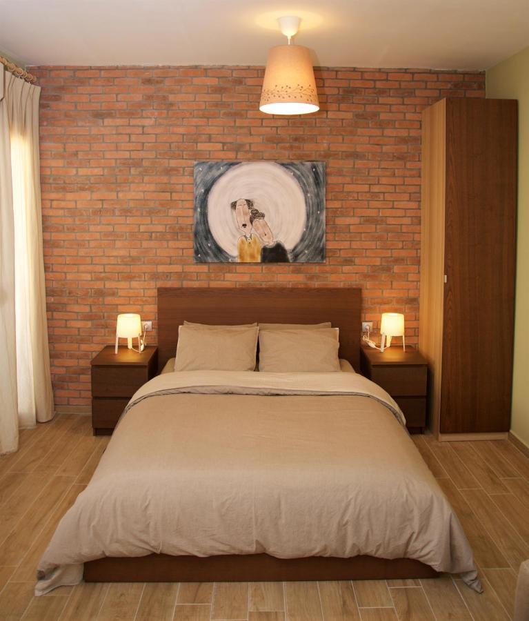 Super Cute & Cozy Mini Studios In City Center Солун Екстериор снимка